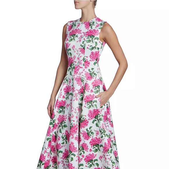 🌸 Stylish Garden Party ! Emilia Wickstead
Mara Floral Midi-Dress 🌸 - Picture 8 of 16